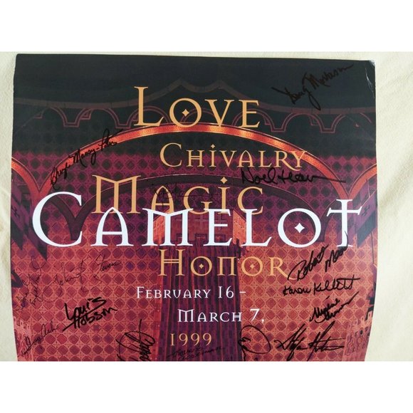 VINTAGE AUTHENTIC “CAMELOT” CAST SIGNED THEATRE POSTER Seattle Window Card 1999 - Picture 4 of 6